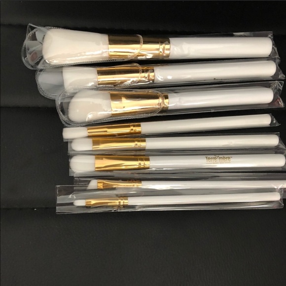 🎉SALE🎉 Terre Mere 8 Piece Brush Set - Organic - Picture 6 of 7